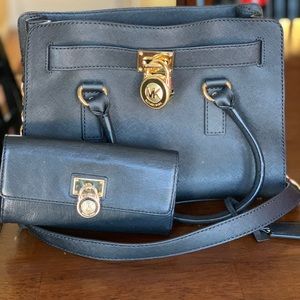 Michael Kors Black medium tote handbag/ wallet